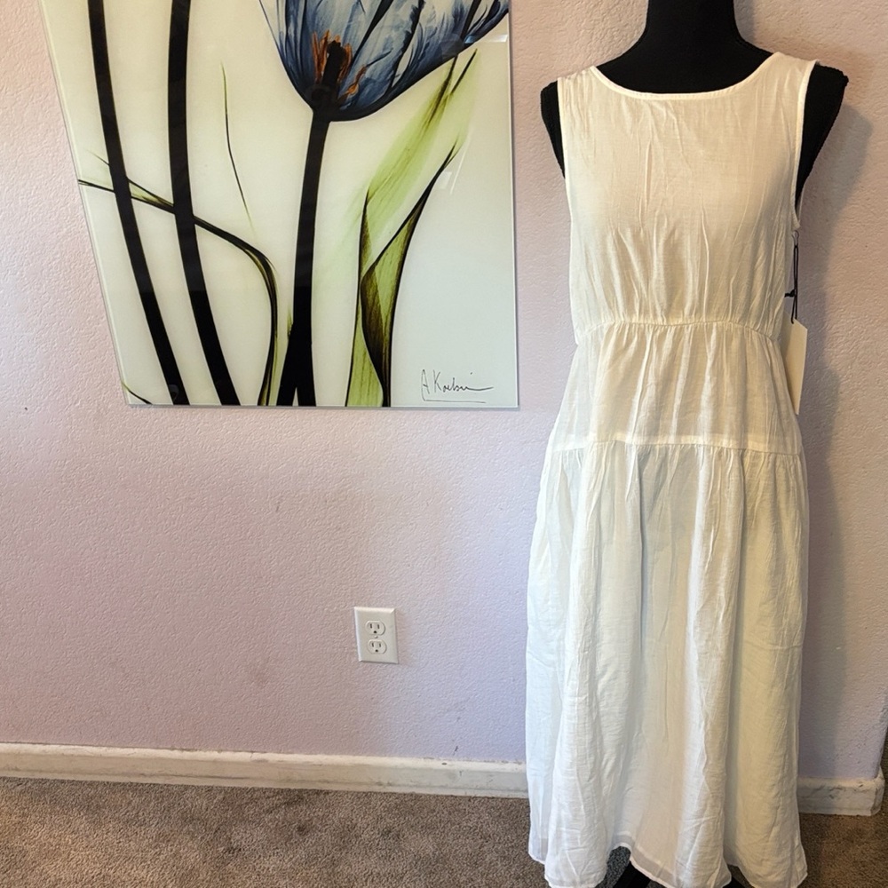 white dress size small